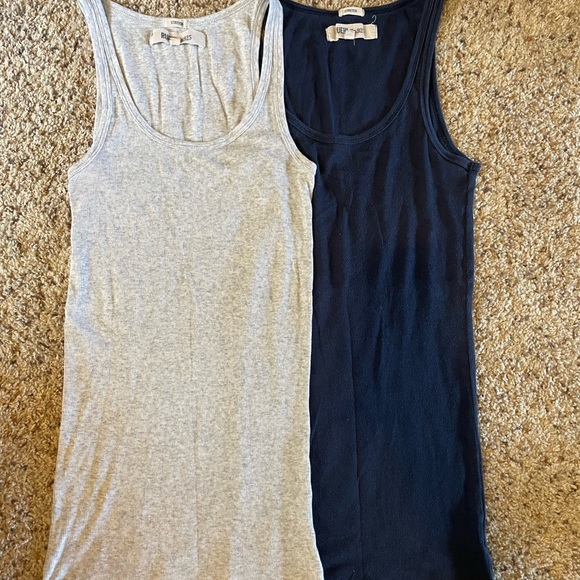 2 Ruehl tank tops - Picture 2 of 6